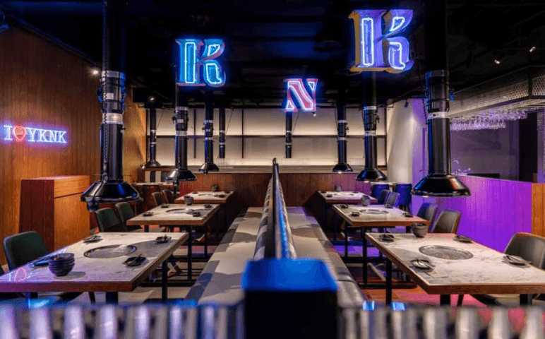 YKNK club 餐酒館照明設計案例